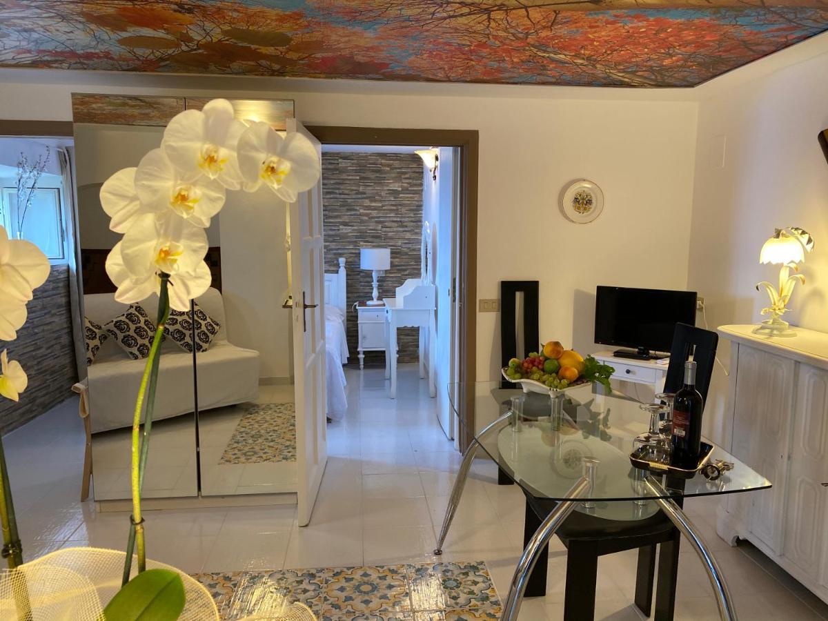 Villa Don Mimi Guarnaschelli La Dependace Taormina Buitenkant foto