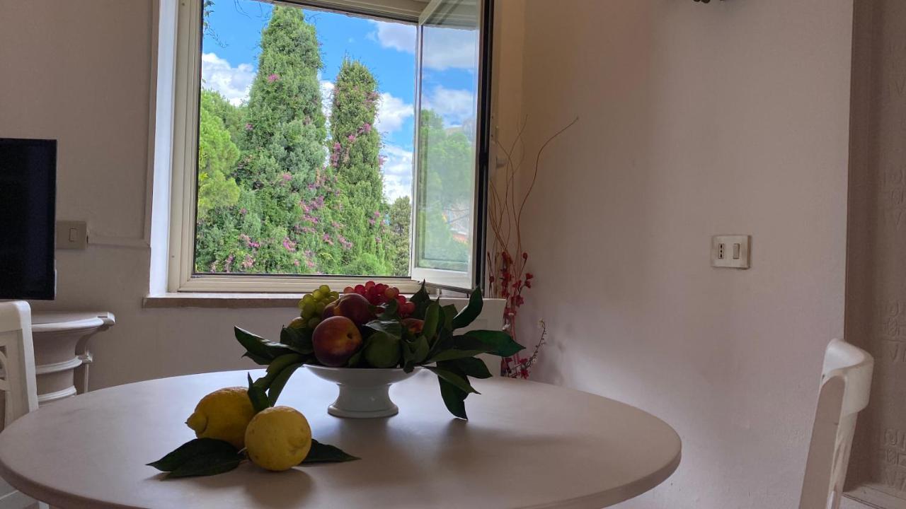 Villa Don Mimi Guarnaschelli La Dependace Taormina Buitenkant foto