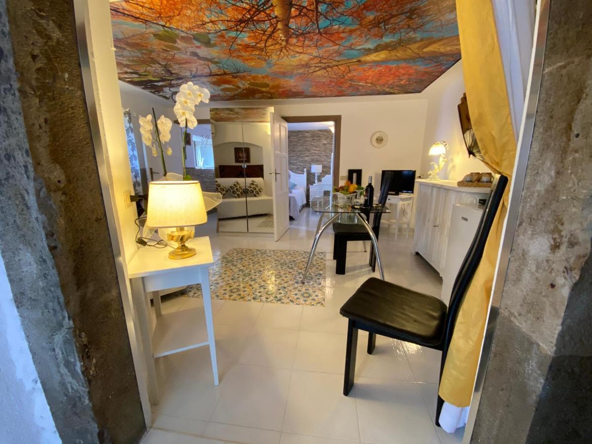 Villa Don Mimi Guarnaschelli La Dependace Taormina Buitenkant foto